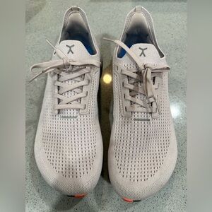 Women’s Flux Adapt Runners